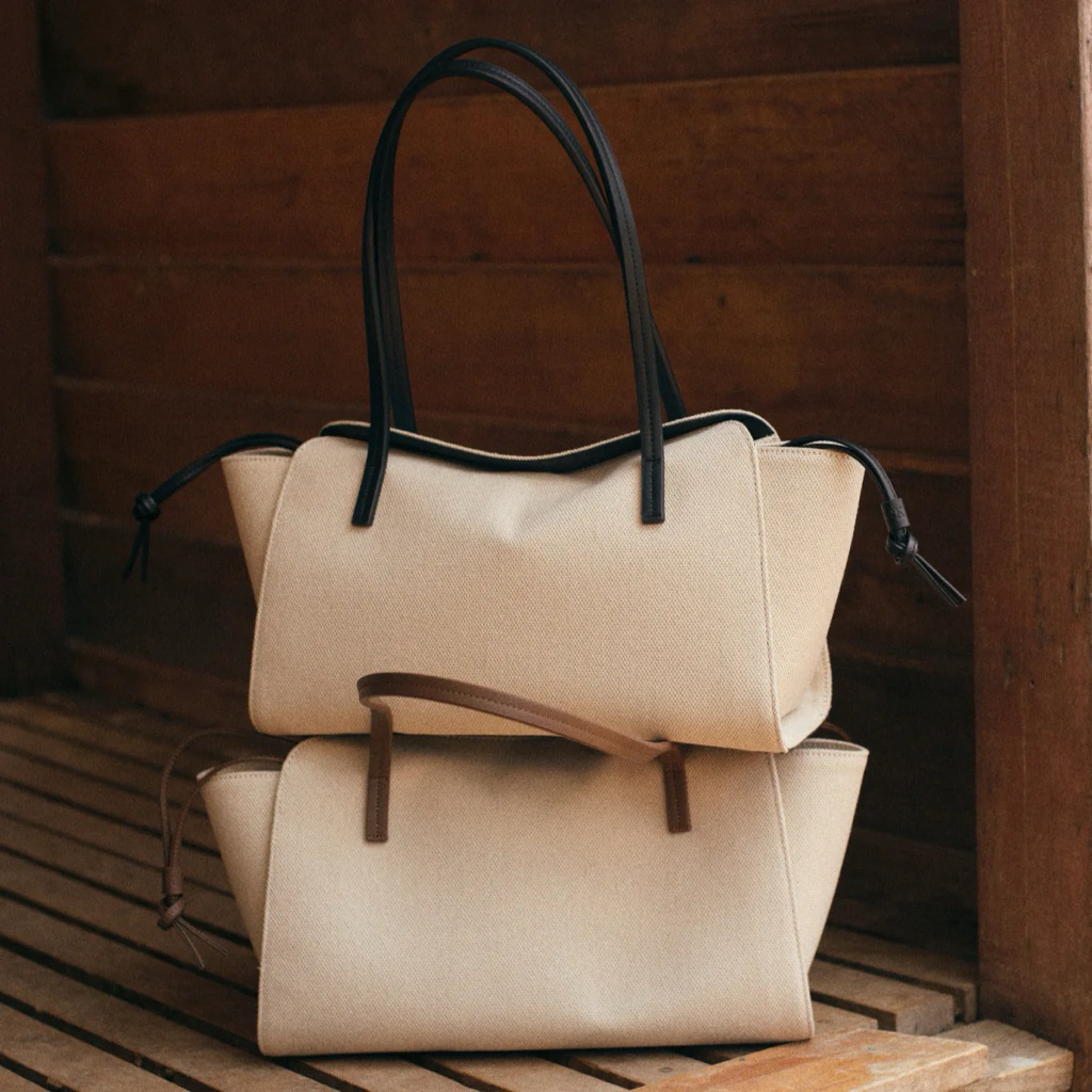 SHE KNOWS jane canvas bag มือ1 ของแท้💯