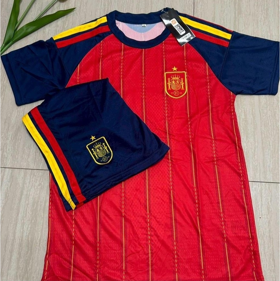 เสื้อฟุตบอลทีมชาติสเปนสำหรับการฟุตบอลโลก 2026 (รุ่นที่กำหนดอย่างเป็นทางการ) เซ็ต2ชิ้น เสื้อ+กางเกง ราคาสุดคุ