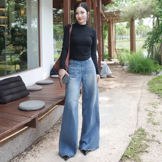 กางเกงยีนส์ขากระบอกใหญ่ปลายขาตัด รุ่น Itzy Jeans