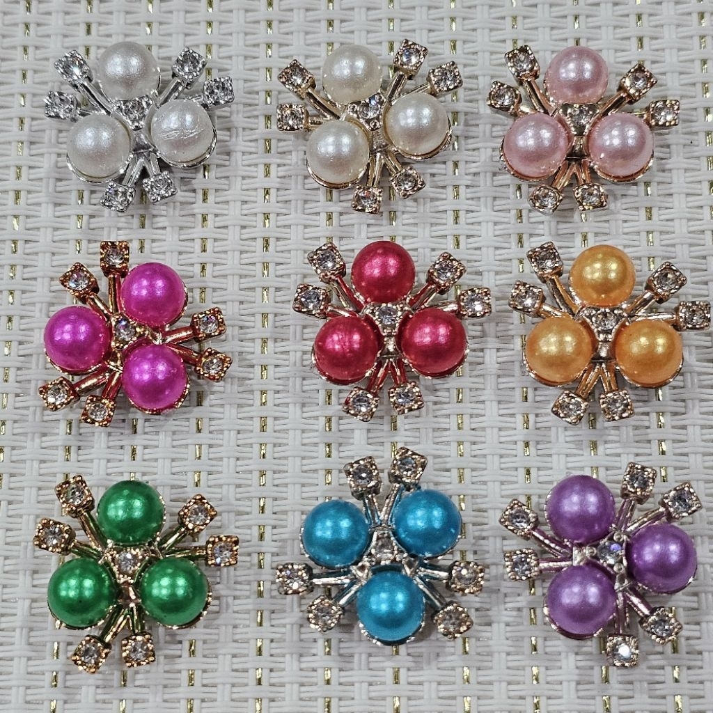 DP22 ไข่มุกสามชิ้น สีเงิน สีทอง จำนวน 20 ชิ้น ขนาด 20 มิล