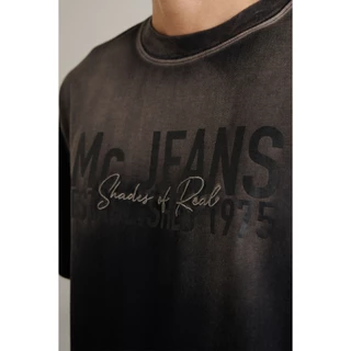 Mc JEANS (แม็คยีนส์) เสื้อยืดผู้ชาย เสื้อยืดแขนสั้น ทรงรีแลกซ์ Relax Fit T-Shirt สีดำ MTTZC03
