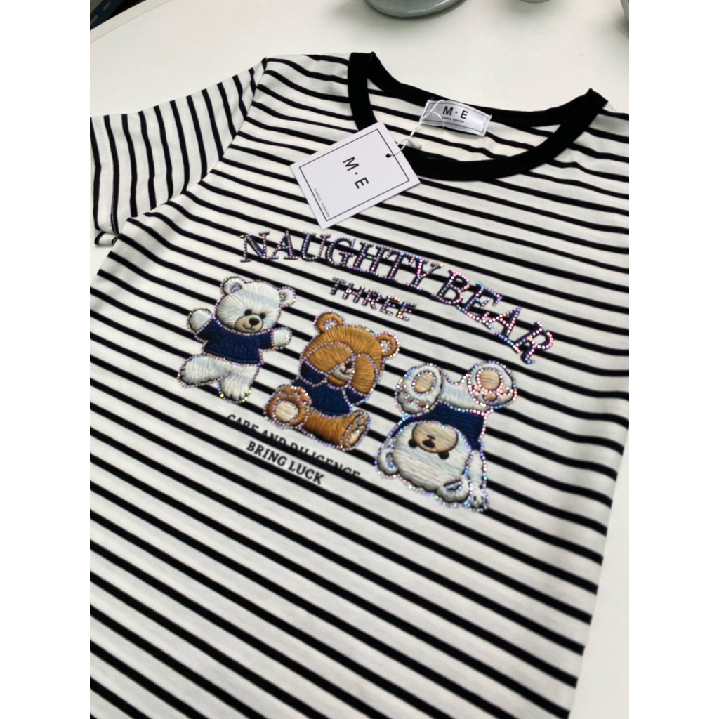 เสื้อยืดป้าย ME รีดเพชรลายหมีสามตัว
