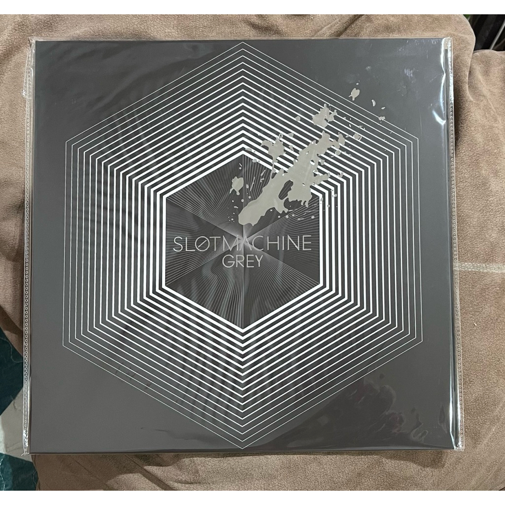 CND - LP แผ่นเสียง Vinyl อัลบั้ม Grey - วง Slot Machin, สปีด 33.33 RPM, 180 g, Limited No. 255/350 (