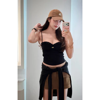 CARAMEL TOP 👩🏼‍🦱🎀 เสื้อสายเดี่ยวแต่งลูกไม้ เพิ่มระบาย Unigam
