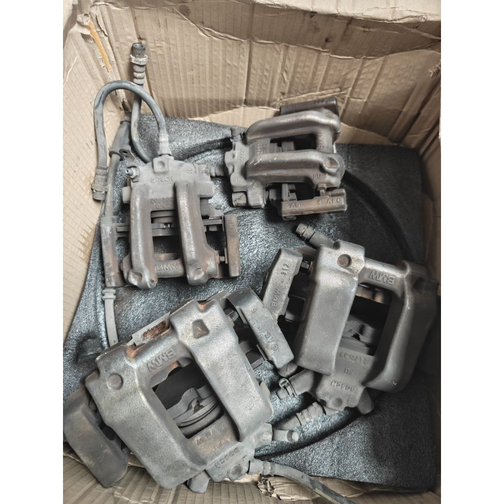 📌 [มือสองสภาพนางฟ้า] ชุด Caliper เบรกแท้ BMW ไม่รวมจานเบรค (ถอดจาก BMW 220i F22) 🚘✨
