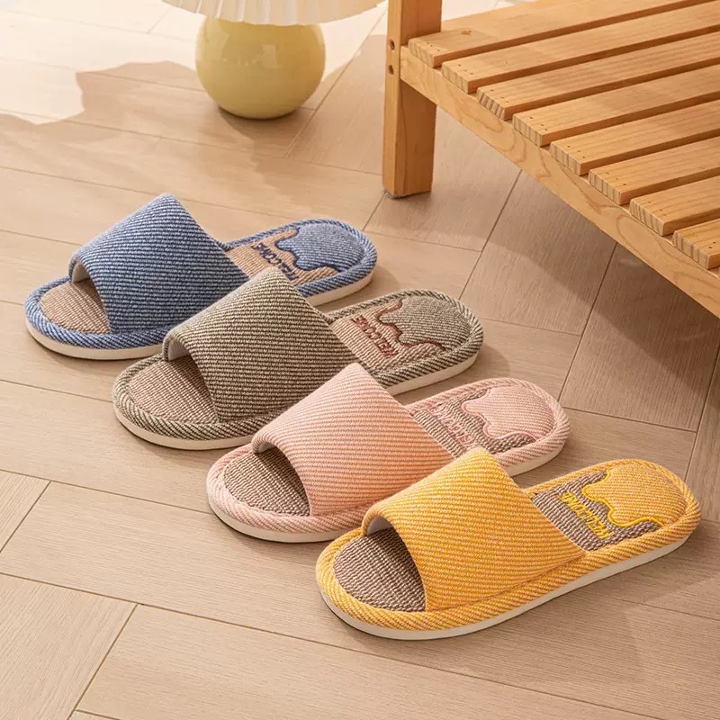 HOME818 รองเท้าแตะ รองเท้าใส่ในบ้าน ( ลายหมี ) ใส่ในออฟฟิศ พื้นมีกันลื่น มี5สีให้เลือก NO.T822 (แนะนำเพิ่ม2ไซส์ )