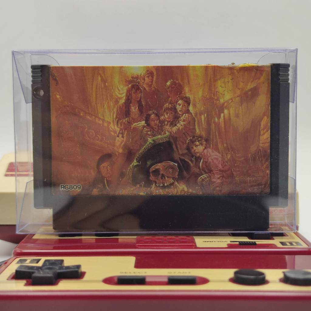 The Goonies [Famicom FC] ตลับแท้ มือสอง เทสแล้ว เล่นได้ ฟรี กล่องพลาสติกใส เพื่อเก็บสะสม