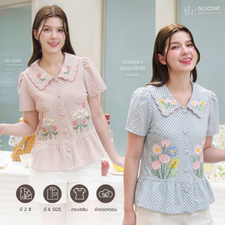 Glucoat | [A437/U322] เสื้อสก็อตคอปกปักขอบหยัก ปักดอกไม้ ชายระบาย กระดุมหน้าใช้งานได้จริง