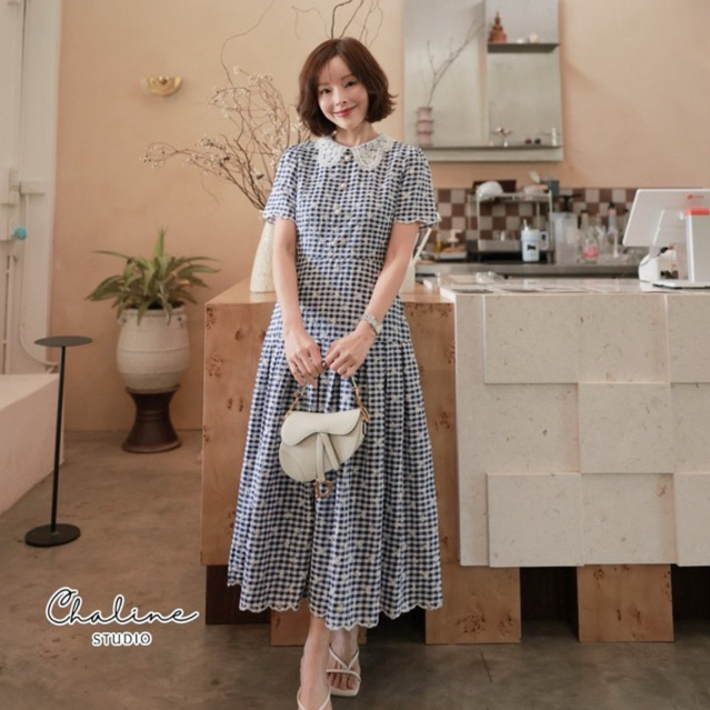 chaline เดรสผ้าคอตตอนญี่ปุ่น ปักดอกไม้ในตัวผ้าลายน่ารัก