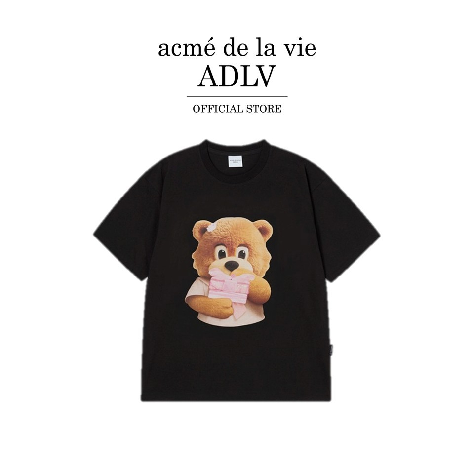 ADLV [acme de la vie] เสื้อยืด Oversize รุ่น Ac Bear Baby Face Gift Short Sleeve T-Shirt Black (50191SAGSSU_S6BKXX)