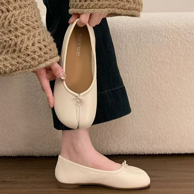 Light Land รองเท้าผู้หญิงปากตื้นพื้นราบ แยกนิ้วหนังอ่อน เบอร์36-40 แฟชั่นINS ส่งจากกรุงเทพฯ 056