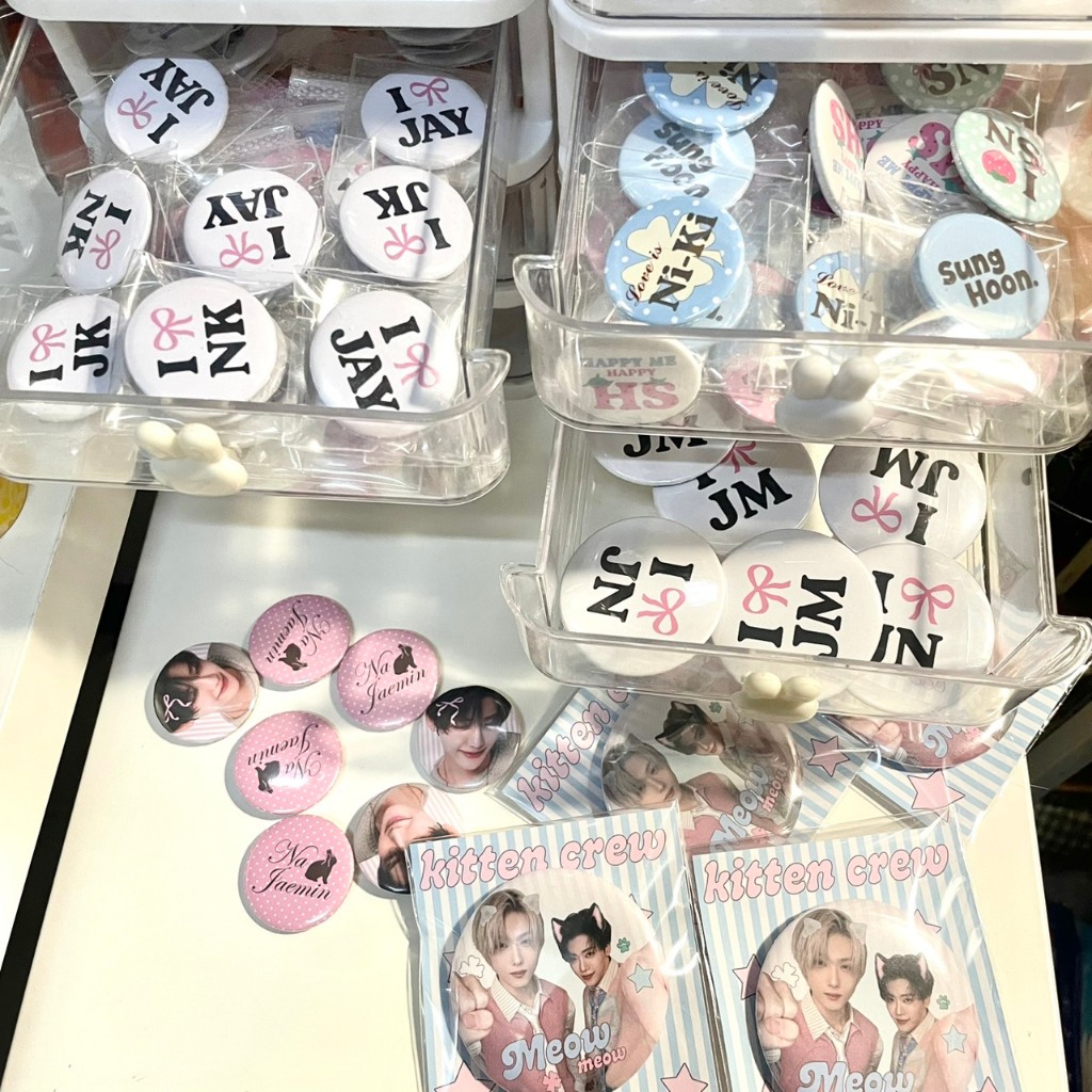 รับผลิตเข็มกลัด giveaway 100ชิ้น