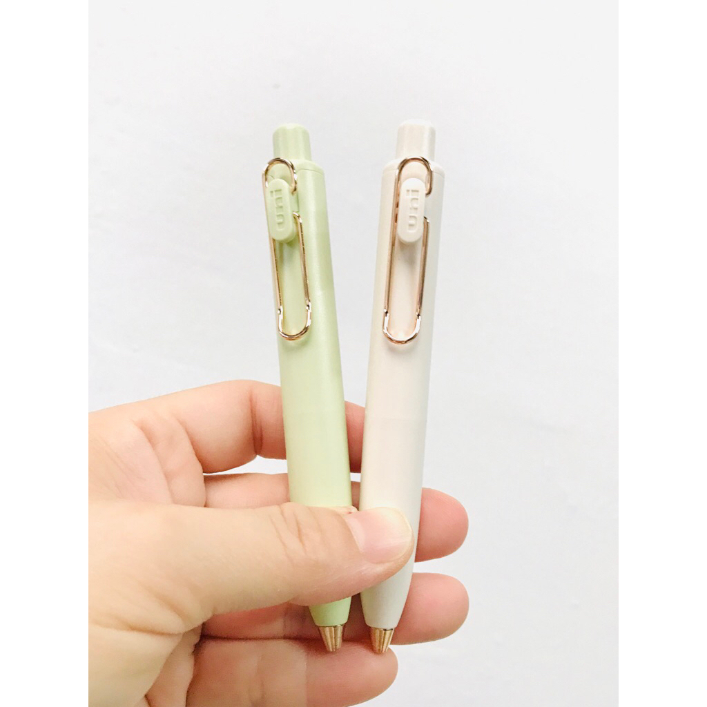 ปากกา Uni-ball One P Rose Gold Clip Limited