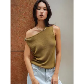 knitCircle - SALT Top (5 สี) เสื้อปาดไหล่ไหมพรม ประดับแขนเสื้อข้างขวาด้วยอะไหล่สีเงินเงา เนื้อผ้านุ่ม มีน้ำหนัก ทิ้งตัว