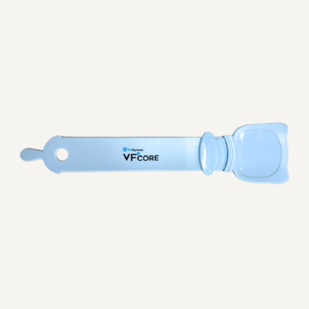 (สินค้าสมนาคุณงดจำหน่าย) ช้อนตักอาหารเปียกสีฟ้า สุดน่ารัก 1 ชิ้น