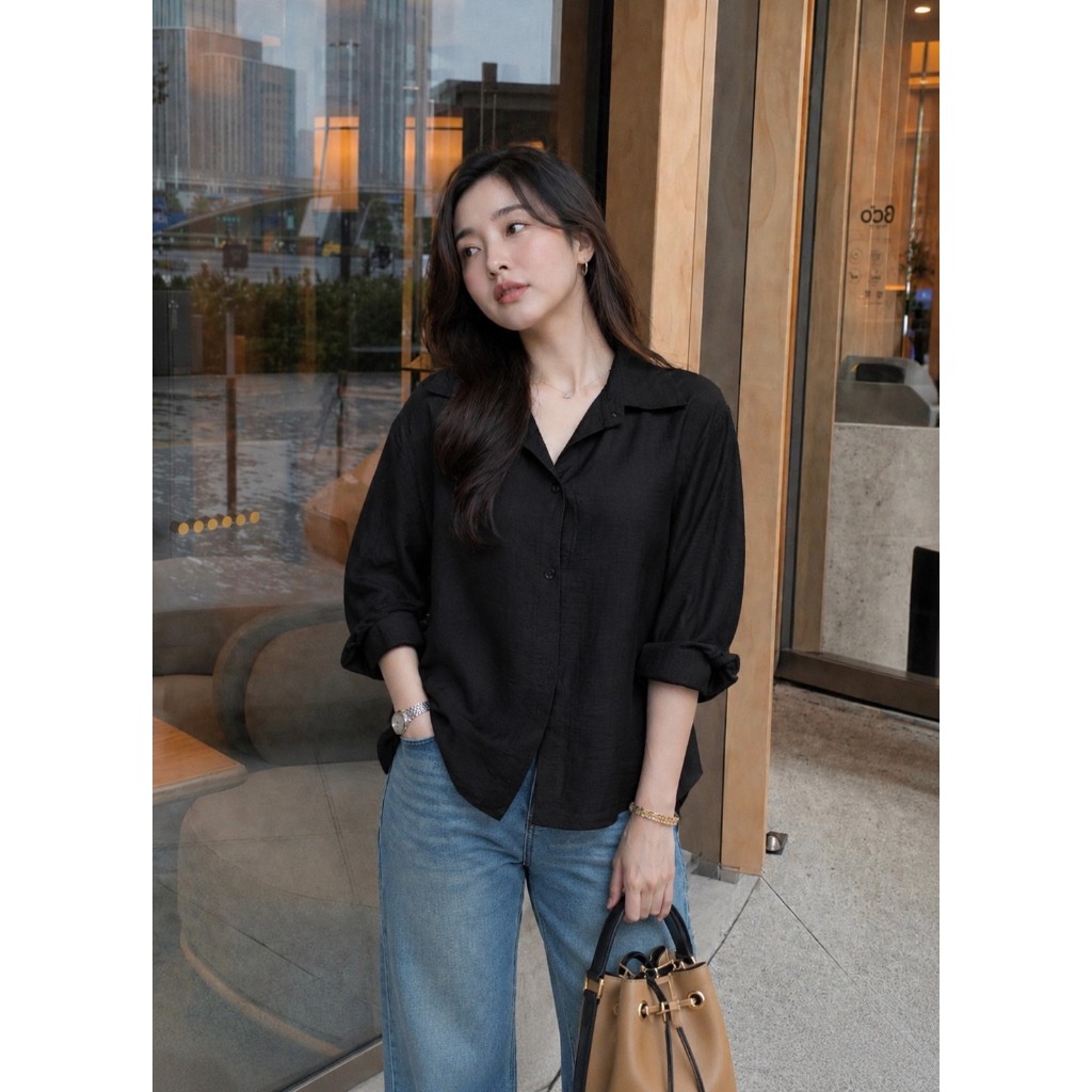 Chanan CN154 เสื้อเชิ้ตดำ  ผ้าสลาฟลินิน เรียบหรู ลุคทางการ  สุภาพดูแพง ใส่ทำงาน แมชง่ายกับทุกลุค (อก30-42นิ้ว)