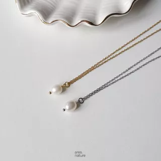 ares.nature - สร้อยไข่มุกแท้ classic pearl สร้อยพร้อมจี้ไข่มุกแท้ (stainless steel)
