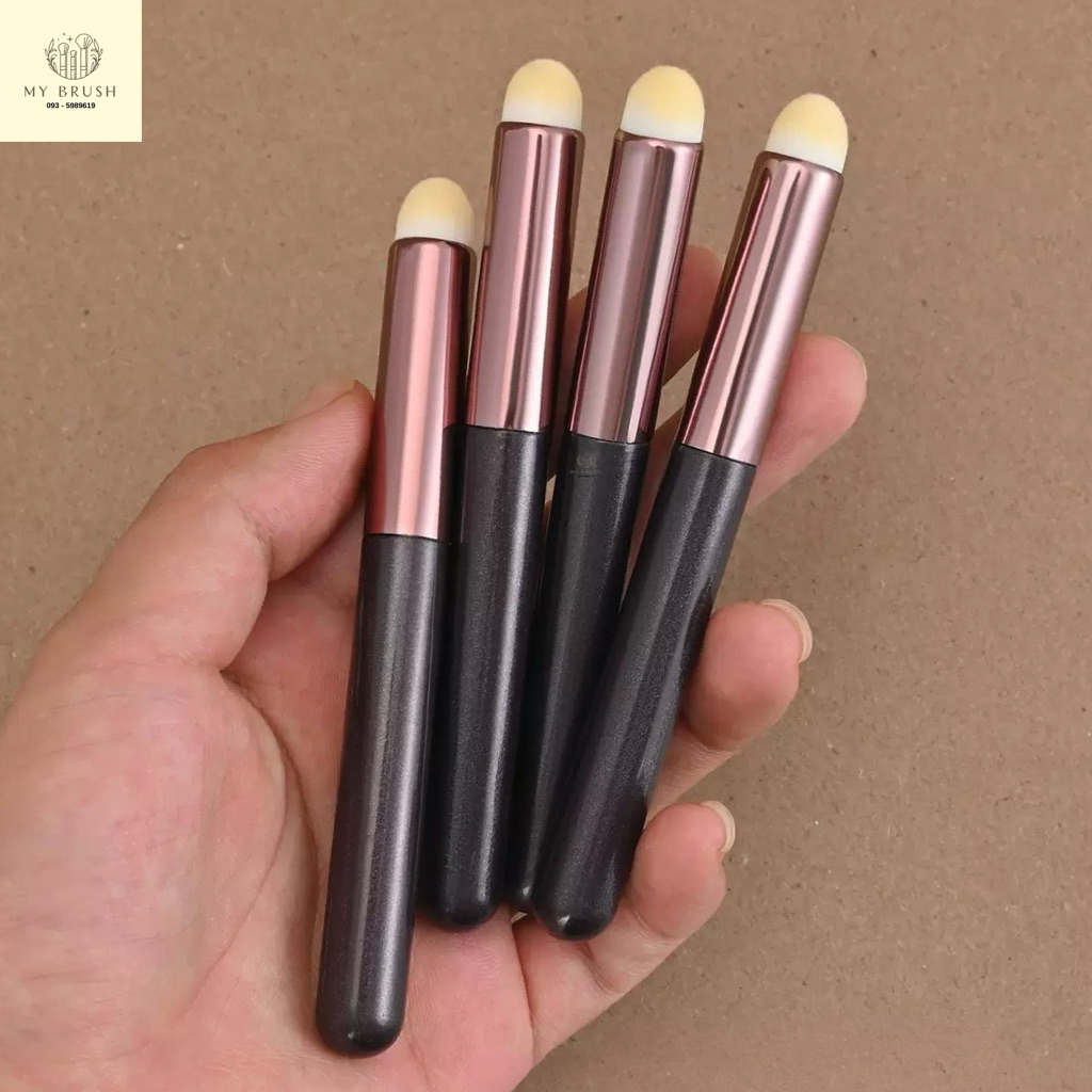 (3ชิ้น) แปรงทาลิป ทาปาก ลิปสติก แปรงคอนทัวร์ ลิป เครื่องสำอาง แปรงแต่งหน้า B30