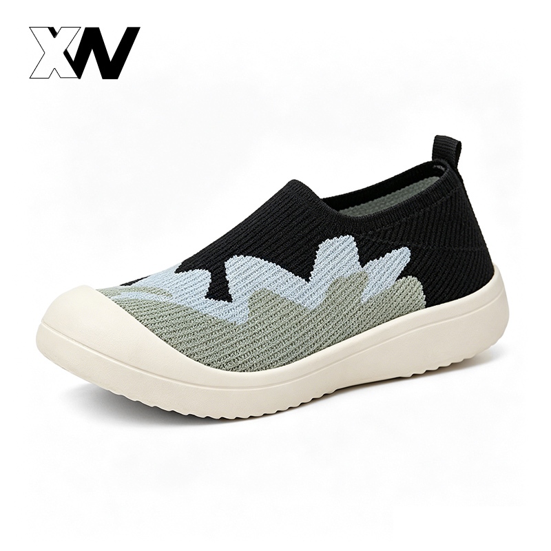XWbrand รองเท้ารองเท้าผ้าใบแฟชั่นสำหรับสาวๆ งานผ้าตาข่ายระบายอากาศ น้ำหนักเบา พื้นนุ่ม กันลื่น รองเท้าทรงสวย สวมใส่ง่าย