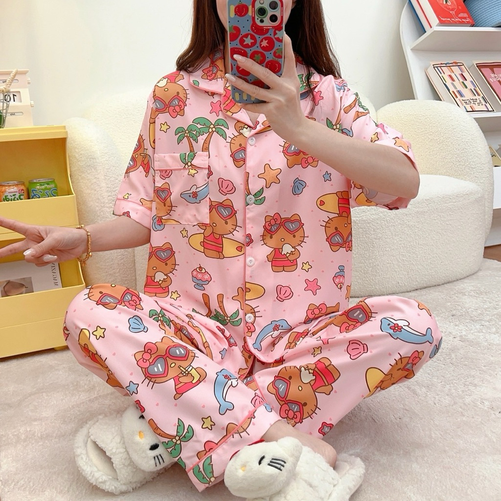 ชุดนอนไหมอิตาลีลายคิตตี้ hello kitty