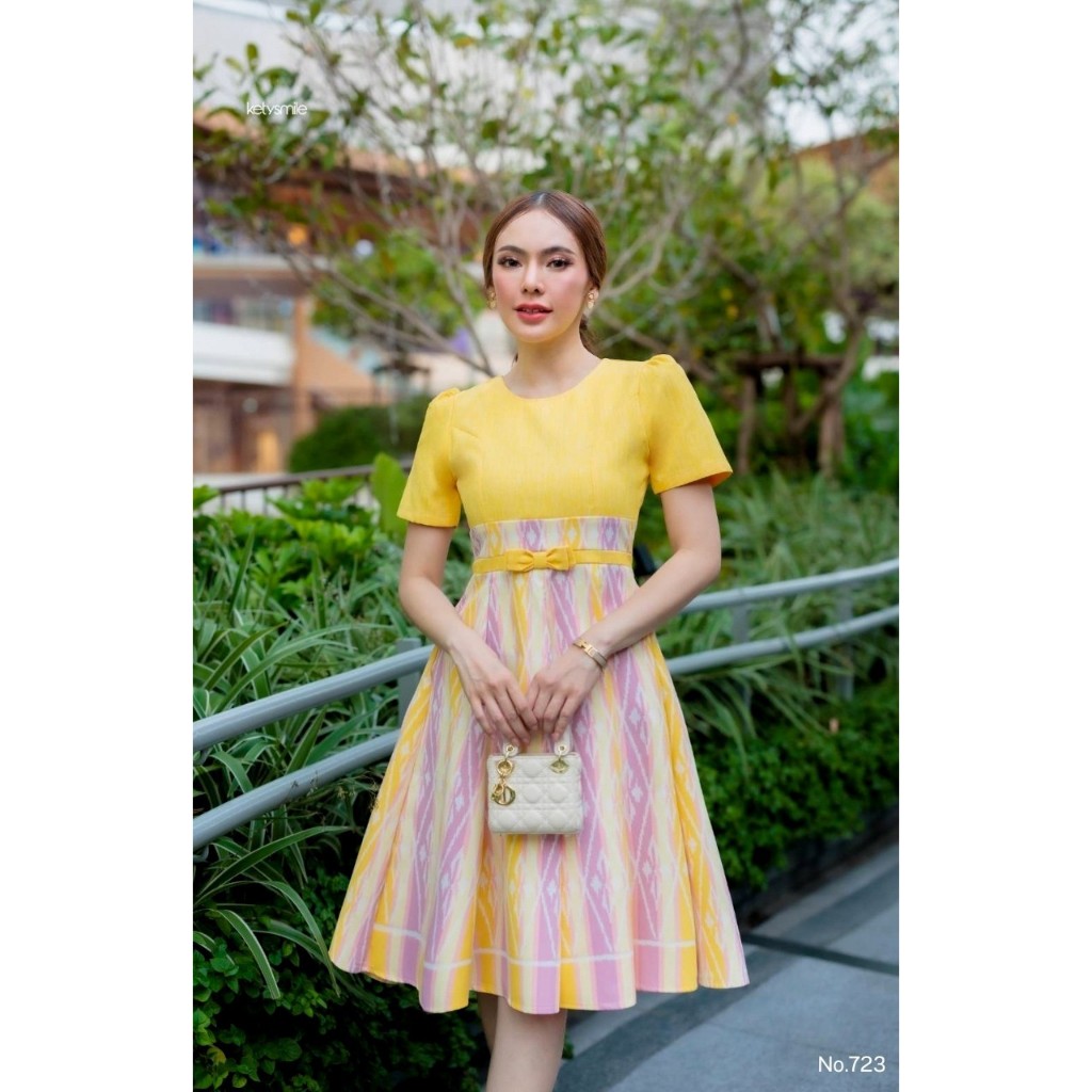 KS723 ชุดเดรสผ้าทอลายฝ้ายหม่อนไหม ลายไทยสีพาสเทล เอวสูงคาดโบว์เอวมาคู่กับกระโปรง 8 ชิ้น อัดกาวทั้งชุด (S-5XL)