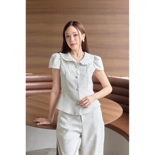 ร210 Grace Tweed ผ้าทวิตนุ่มสวยมาก เทาสีเดิม/ครีม สีใหม่ Set 2pcs. เสื้อคอบัวปกแต่งขอบลูกไม้ แขนสั้น