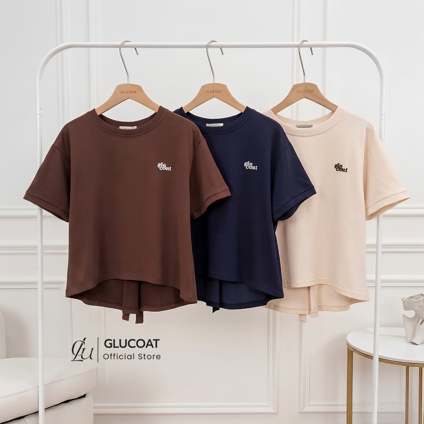 Glucoat | [A741] เสื้อยืดแขนสั้นสีน้ำตาล/สีครีม/สีกรม กระดุมแต่งด้านหลังพร้อมเข็มกลัดโบว์ หน้าสั้นหลังยาว