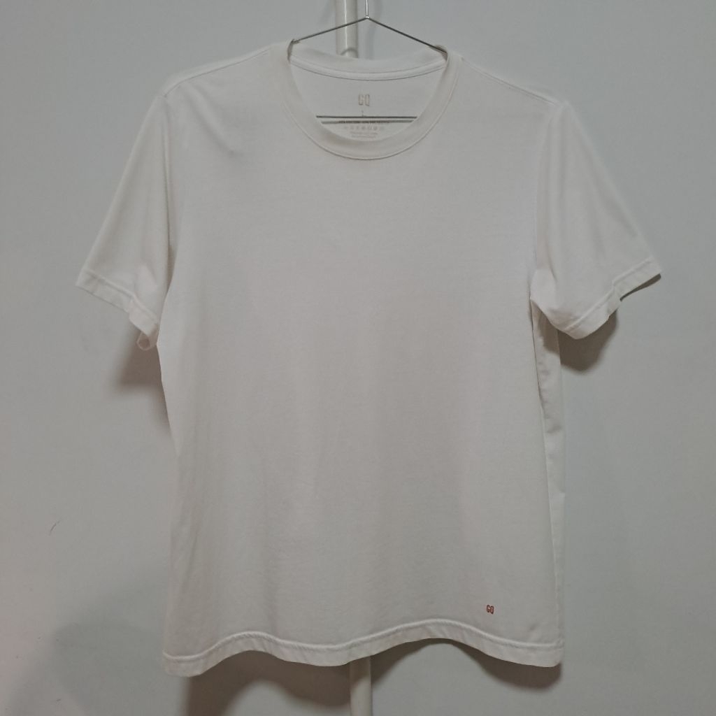 เสื้อยืด GQ Smart T Shirt สีขาว Size L