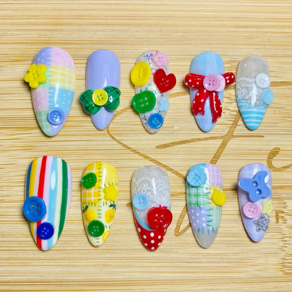 🎀💅พร้อมส่ง เล็บปลอมพร้อมติด button nails 💗