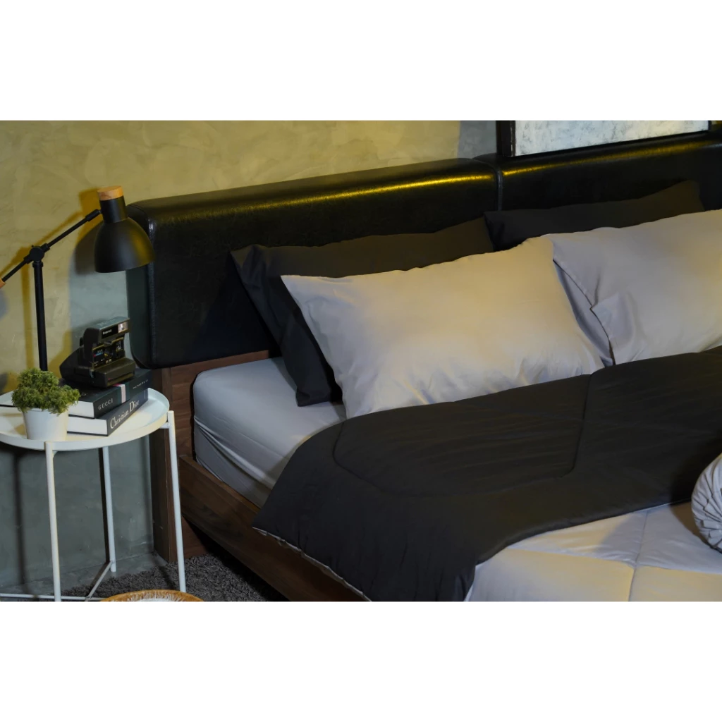 CIARA Bedding ชุดผ้าปูที่นอนพร้อมผ้านวมสีทูโทน เทา/ดำ ผ้าไมโครเทค thumbnail 7