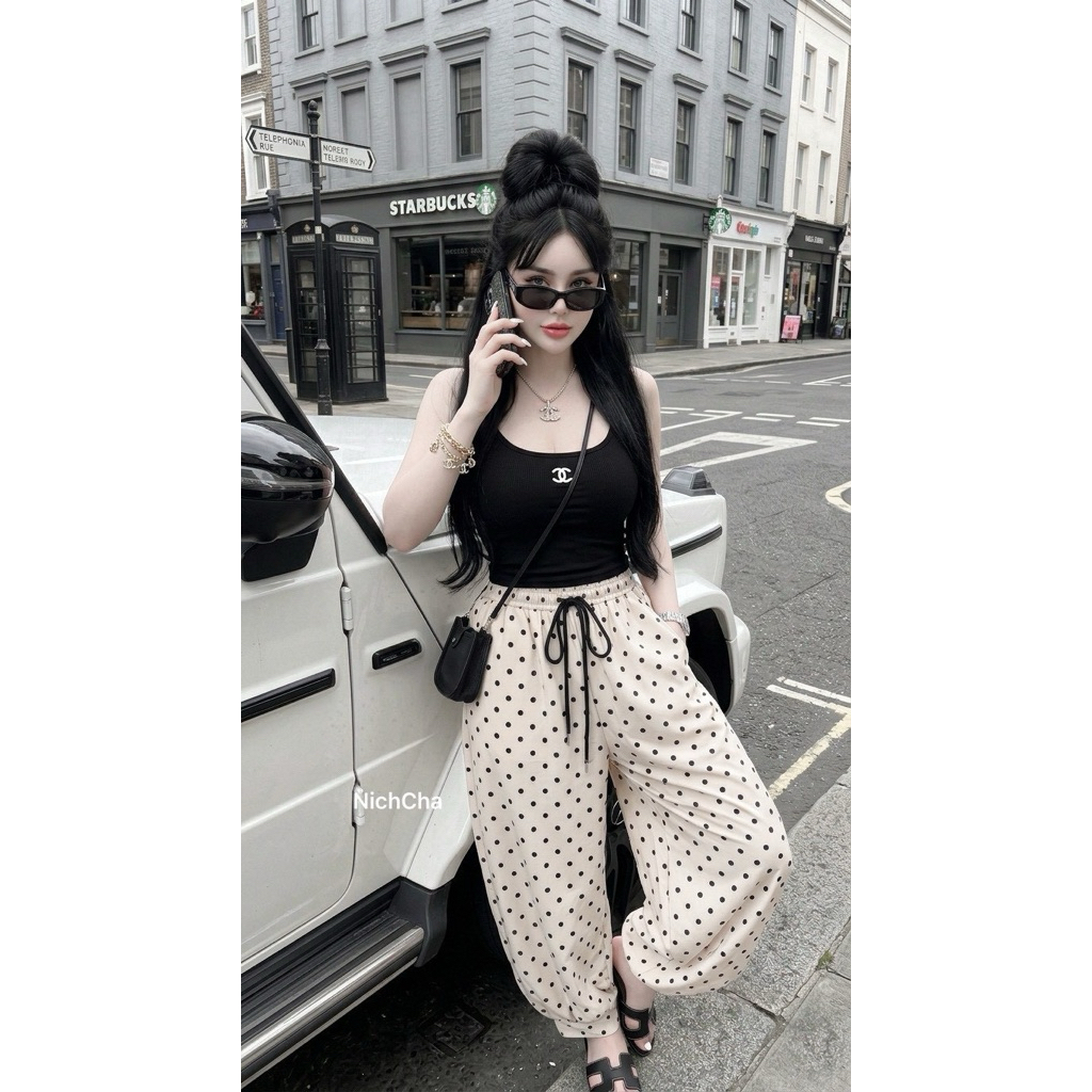 ชุดเซท 2 ชิ้น เสื้อสายเดี่ยว กางเกงขายาว มีกระเป๋า มีเชือก สีครีม น้ำตาล