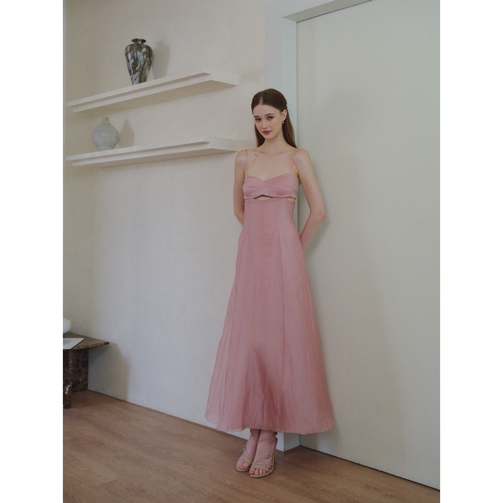 CHARM - ROME DRESS [เดรสมีบราในตัว สายปรับระดับได้]