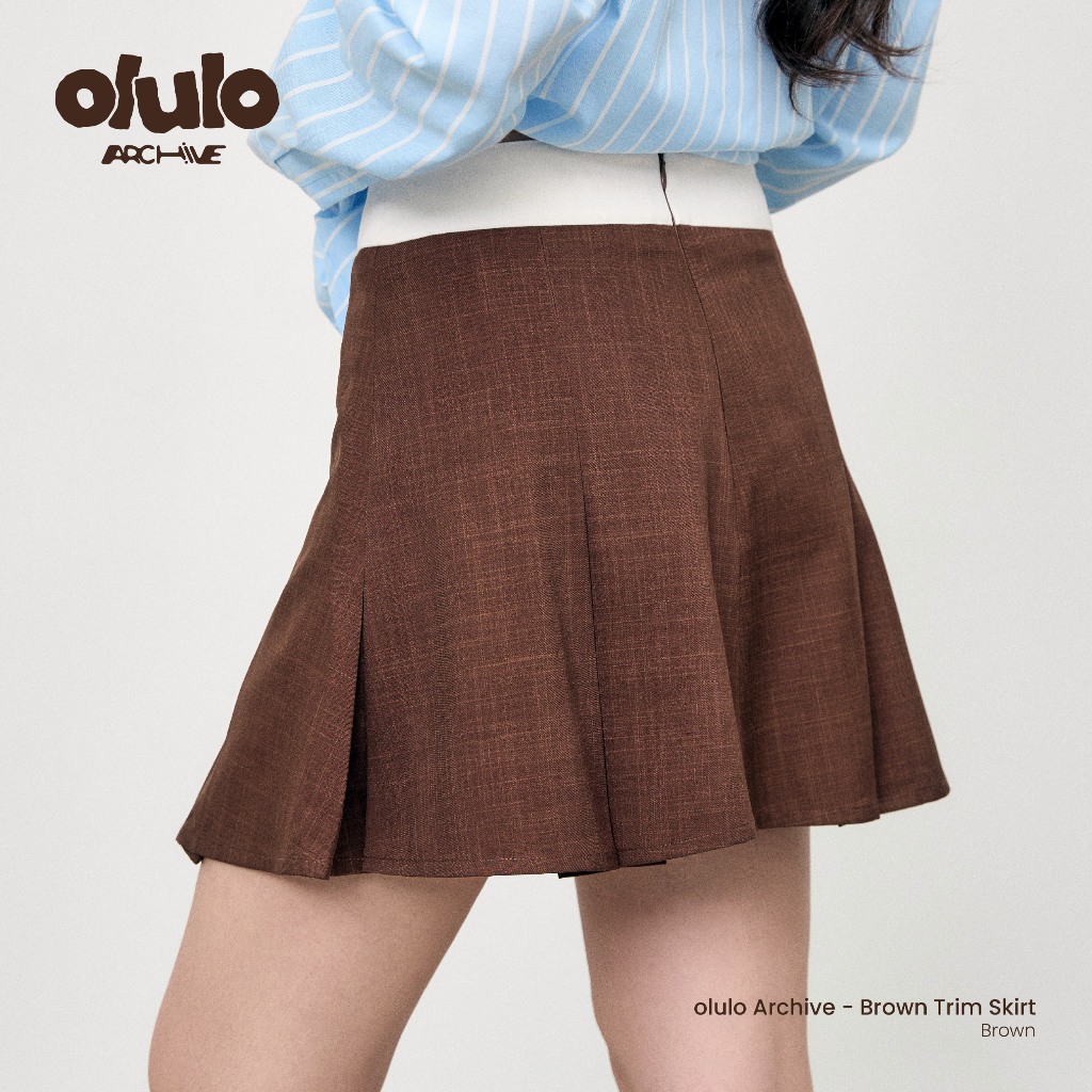 olulo Archive - Brown Trim Skirt กระโปรงสีน้ำตาลขาวขอบเอวสีขาว มีซับใน