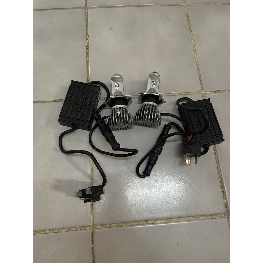 หลอดไฟหน้า LED PIAA LEH120 ขั้ว H4 ญี่ปุ่น แสงขาว 6000K สว่าง 3500LM Plug & Play ใส่ได้เลย