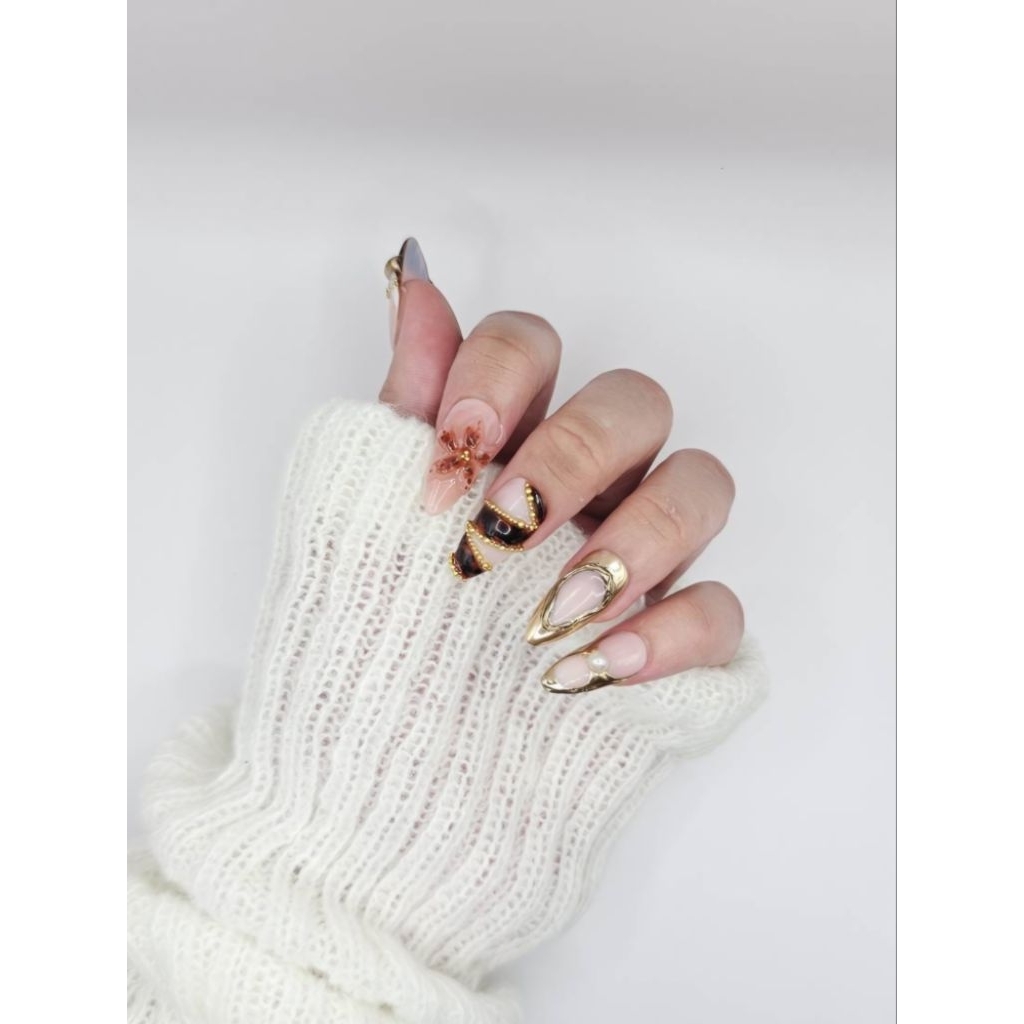 yanita nail studio เล็บปลอมเล็บเจลแท้ รหัส 19
