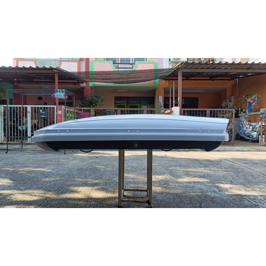 roof box (กล่องหลังคา)