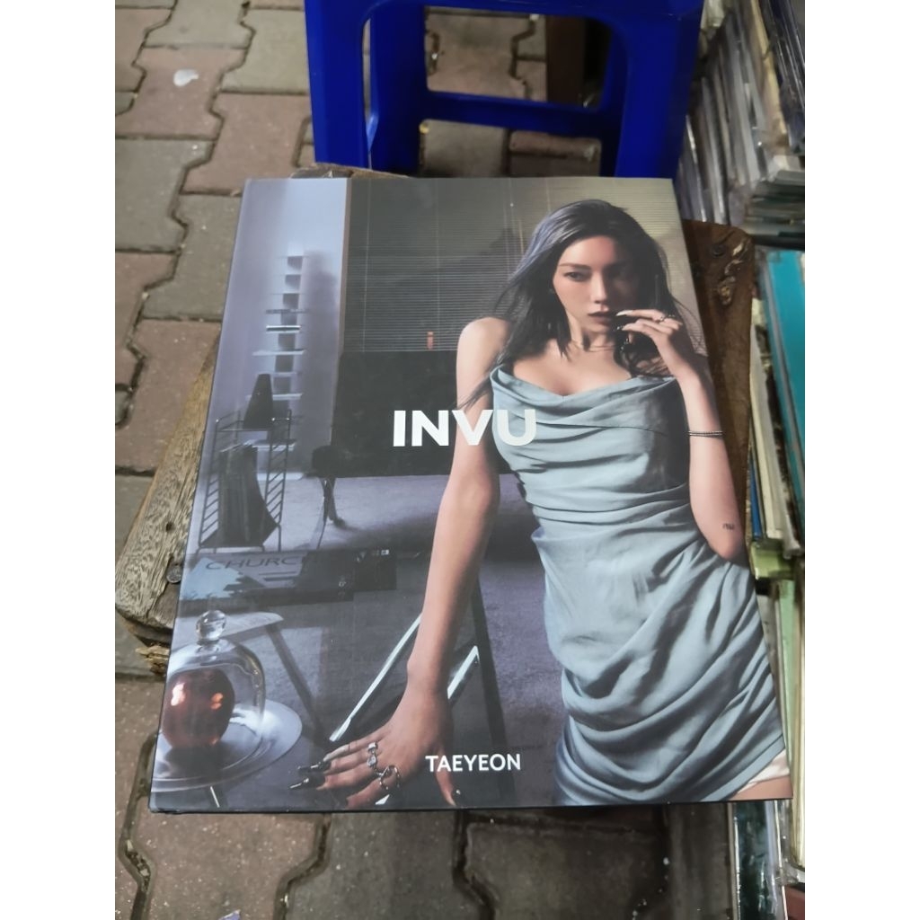 Photobook Taeyeon THE 3RD ALBUM : INVU ไม่มี Postcard