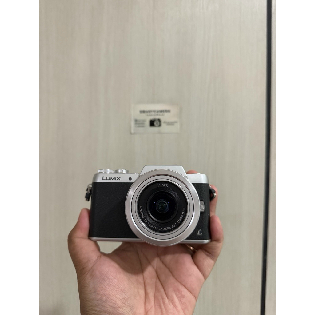 Panasonic GF8 พร้อมเลนส์