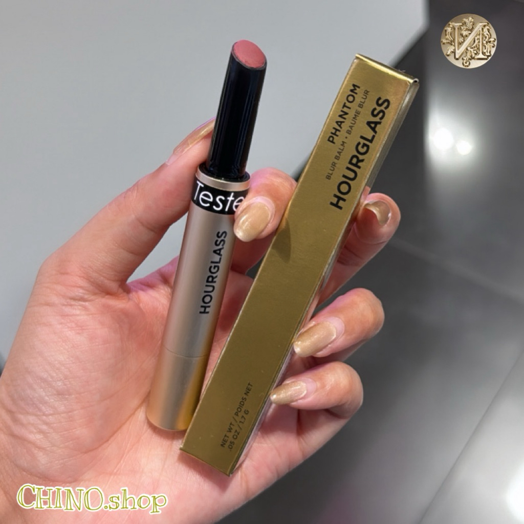 รุ่นใหม่ล่าสุด 🤍 HOURGLASS  Phantom Blur Balm