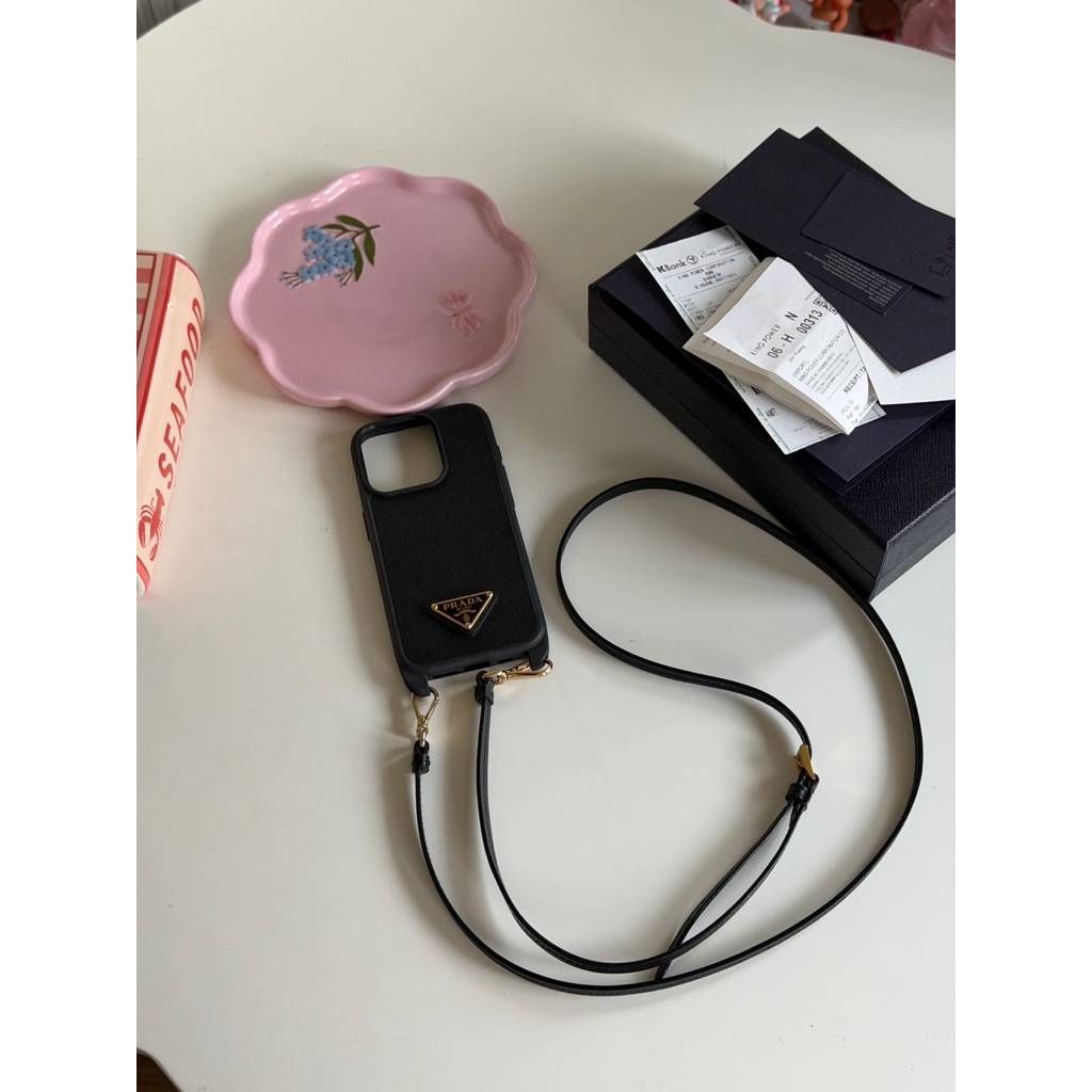 ยังไม่ได้รวมชาร์จถามก่อนซื้อ‼️🔥🔥6,900 net🔥🔥Very good con ‼️ Prada phone case for iphone 15pro y24 ชอ