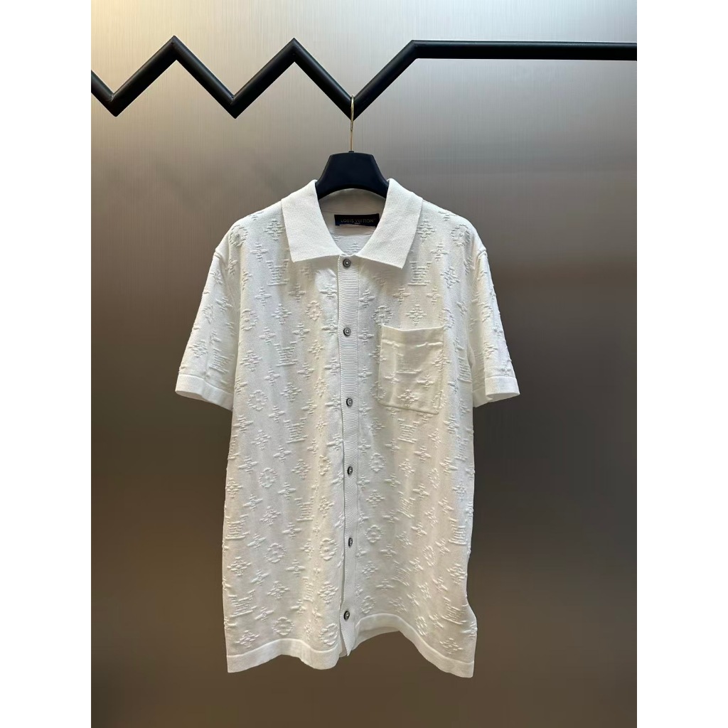 【Wmelon V 】เสื้อ 26SS คุณภาพดี เนื้อผ้าดี งานตัดเย็บประณีต ดูรูปเพิ่ม ติดต่อเรา