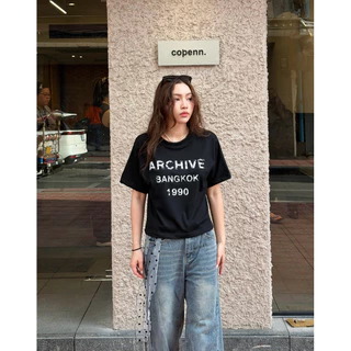 Mushroom.store เสื้อ Boxy ลาย Archive bangkok 1990