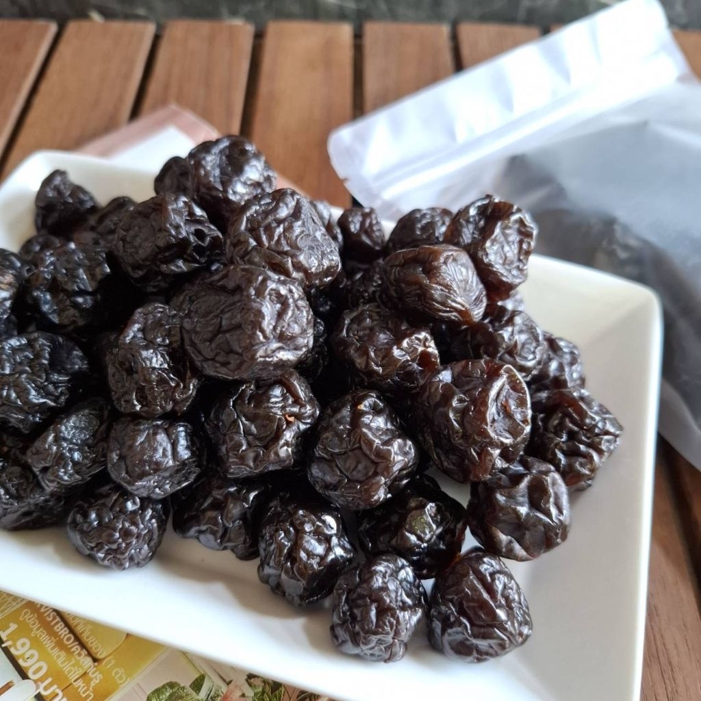 บ๊วยห้ารส รสชาติหวานนํา มีเค็มและเปรี้ยว รสชาติกลมกล่อม ตัวนี้มีเม็ดนะคะ