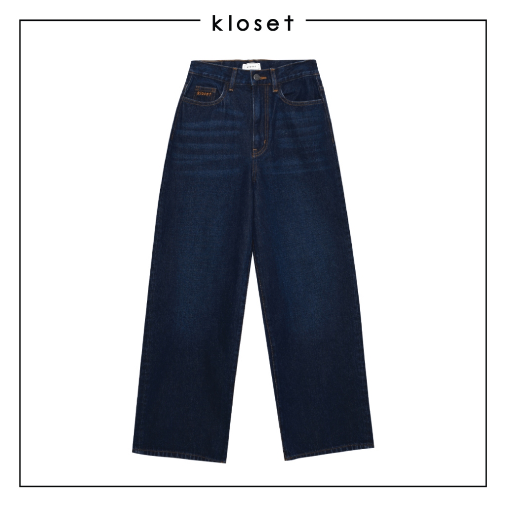 Kloset Signature Chain Denim (BS26-P001)กางเกงยีนส์ขายาวสีเข้ม ดีไซน์เรียบคลาสสิก ตกแต่งโซ่ด้านหลังดีเทลโลโก้ Kloset