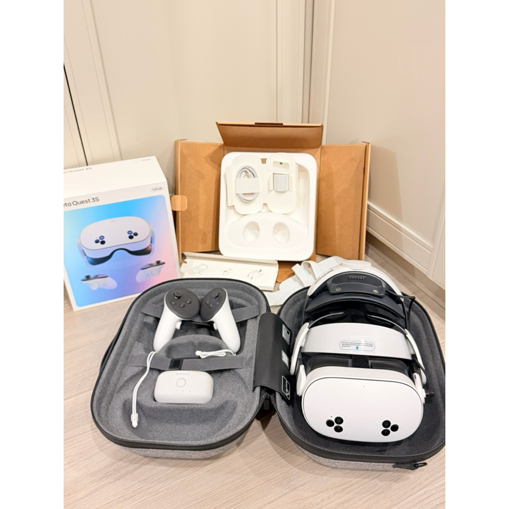 [มือสอง][สภาพ 99%][พร้อมส่ง] Meta Quest 3s แว่น VR เล่นเกมส์ ทำงาน ออกกำลังกาย อยู่ในโลกของ 3D อปก .