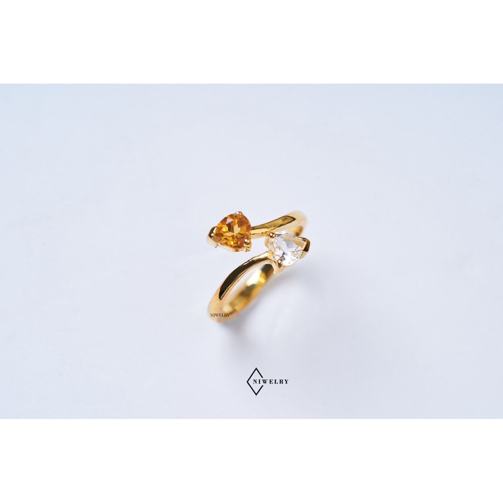 แหวนพลอย Citrin และ White Topaz แท้ธรรมชาติ เกรด Premium รุ่น Little Heart ตัวเรือนเงินแท้พร้อมใบรับประกัน