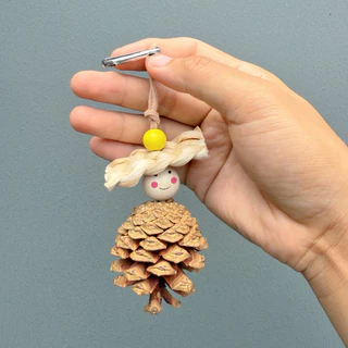 E-118 ของเล่นนกแก้ว สำหรับแทะเล่น วัสดุธรรมชาติ ลูกสน มีตะขอเกี่ยวสแตนเลส parrot toys