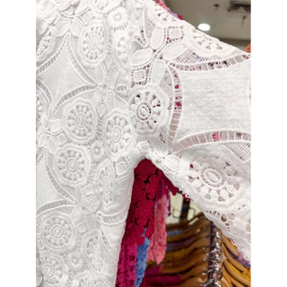 เสื้อผู้หญิงกระดุมหน้า งานสวยเนื้อผ้าดี มีชับใน รอบอกใส่ได้ตั้งแต่ 38-40-42 นิ้วและอก 44-46-48 นิ้ว งานฟรีไซส์ (รหัส D)