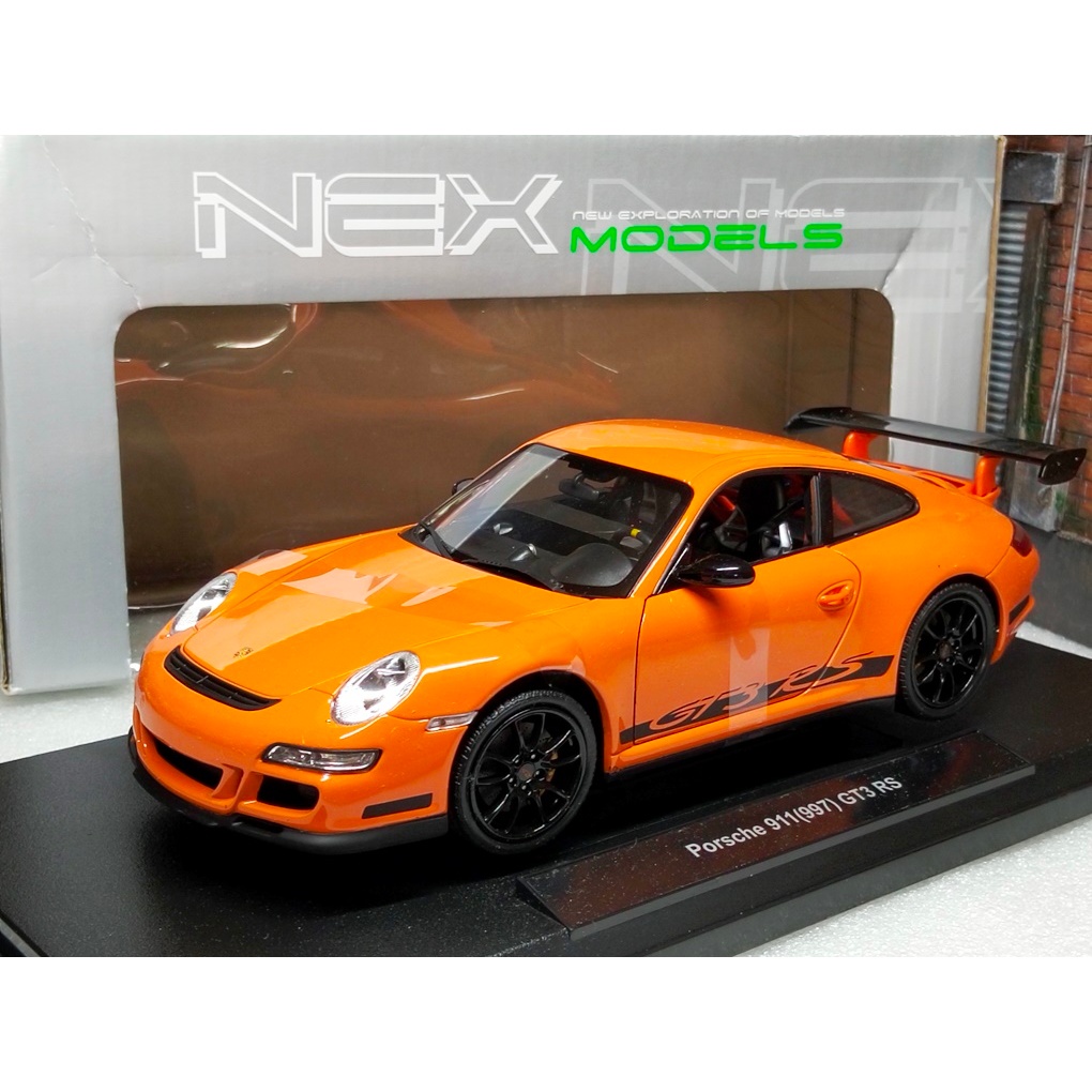 โมเดลรถPorsche997 1/18 โมเดลรถ Porsche 997 911 GT3 RS Welly model car scale 1:18 สีส้ม ราคา ok ความล