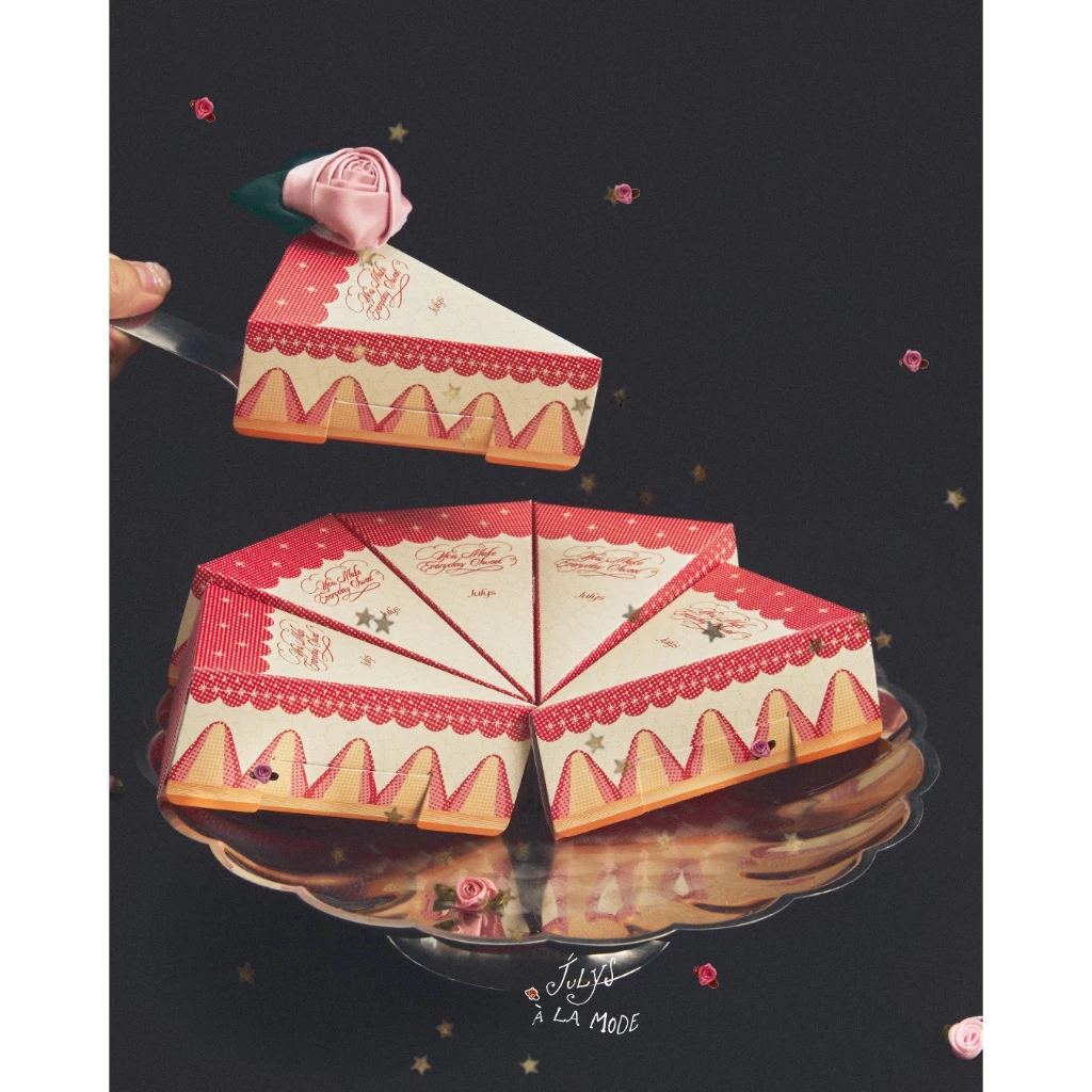 Julys - a piece of cake gift box บริการห่อของขวัญ